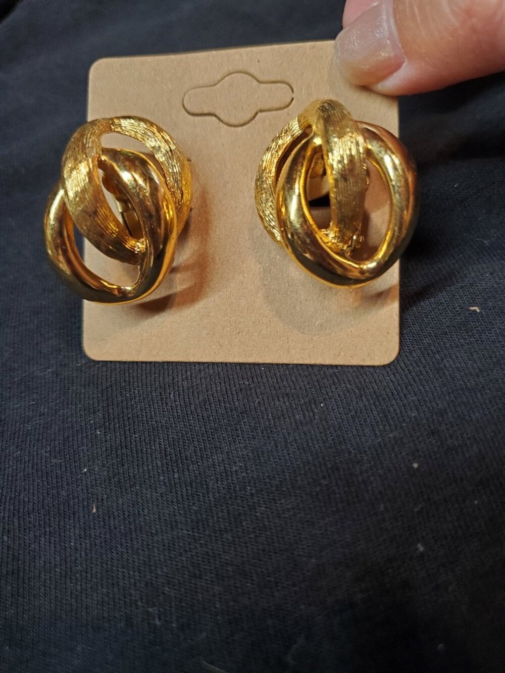 VTG Napier Gold Intertwined Loop Knot Earrings Screw Back Comfort Clip On